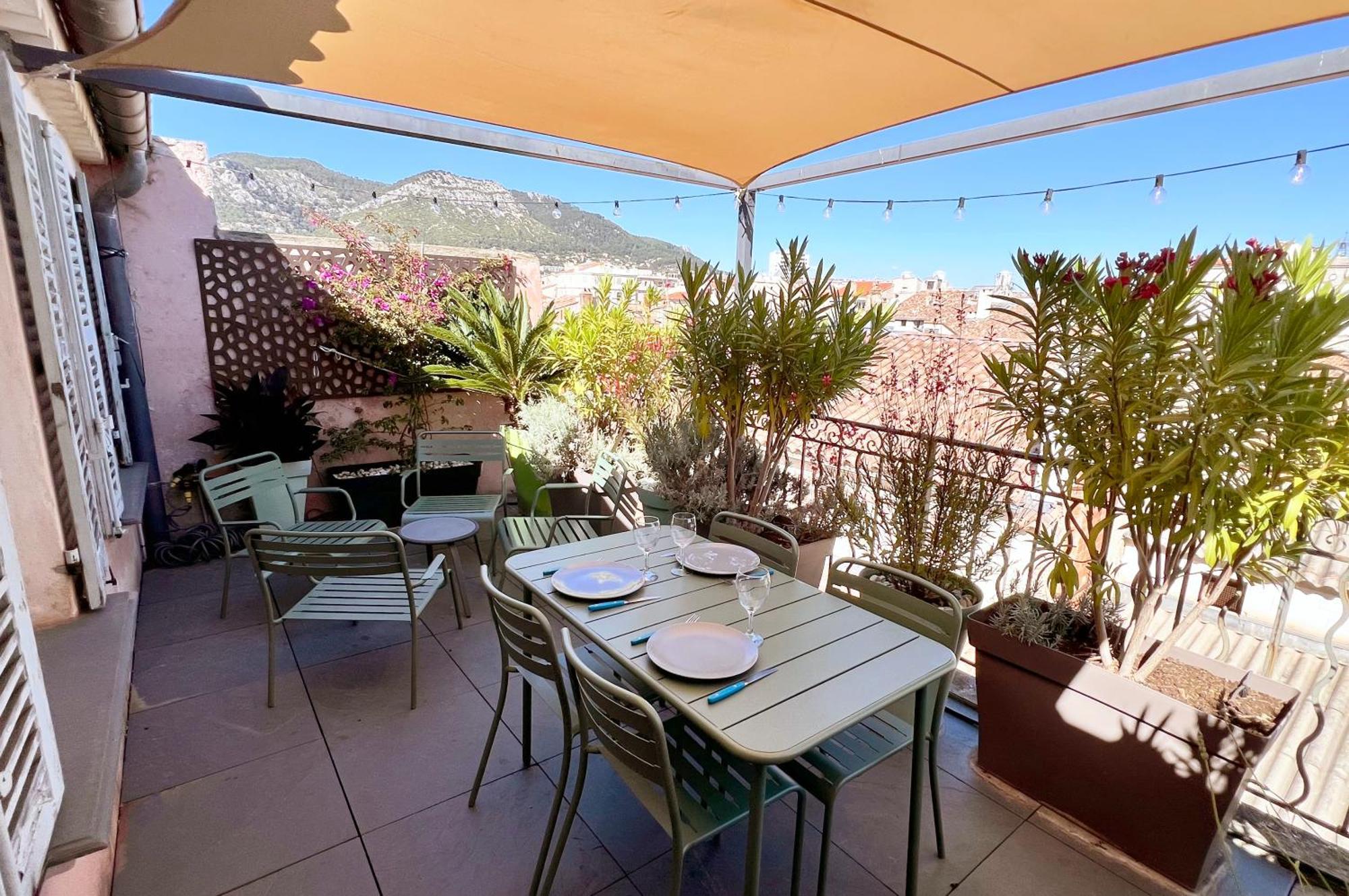 شقة 2 Pieces Avec Grande Terrasse - Centre De تولون المظهر الخارجي الصورة